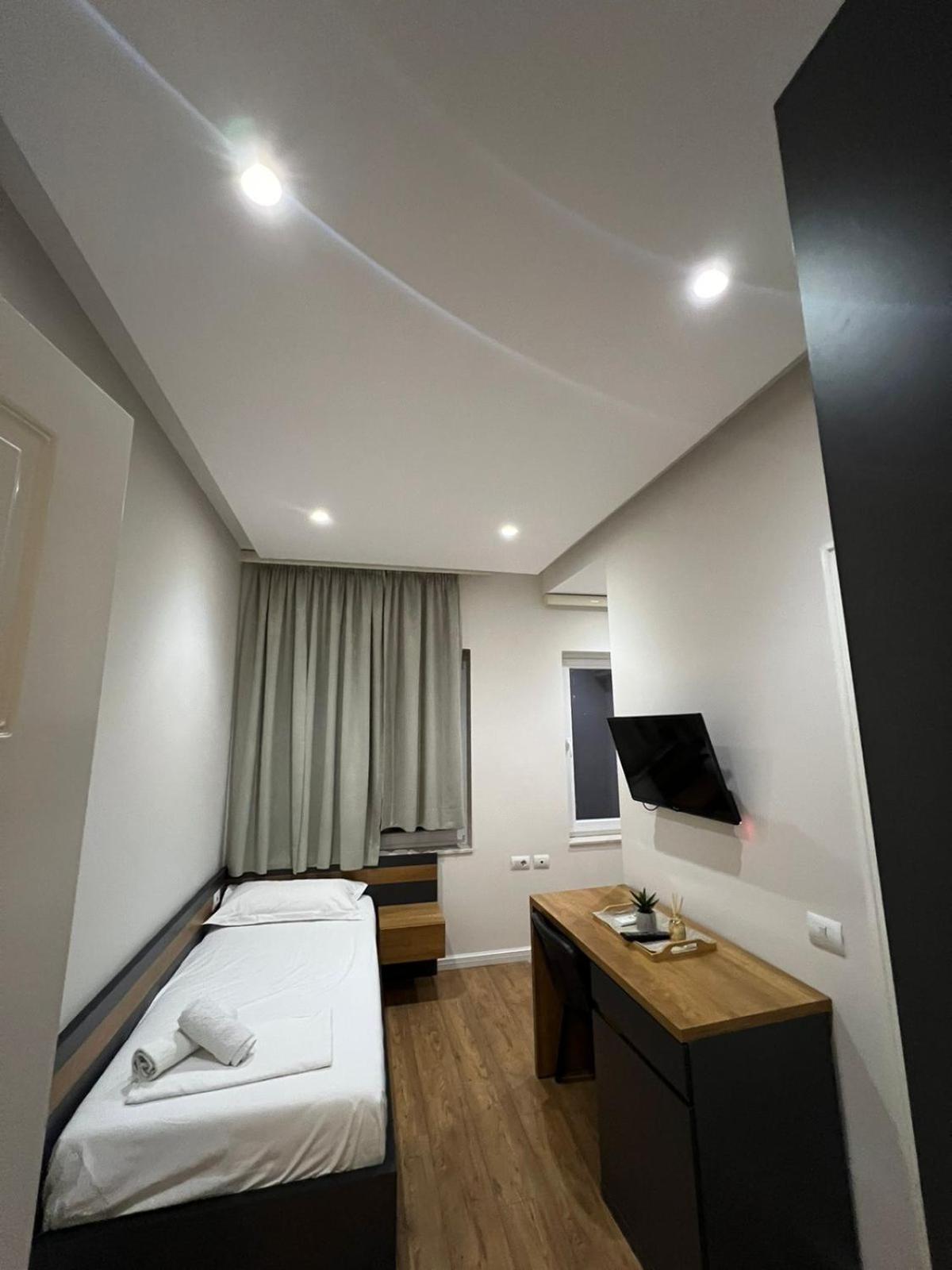 Urban Room 5 Тирана Екстер'єр фото