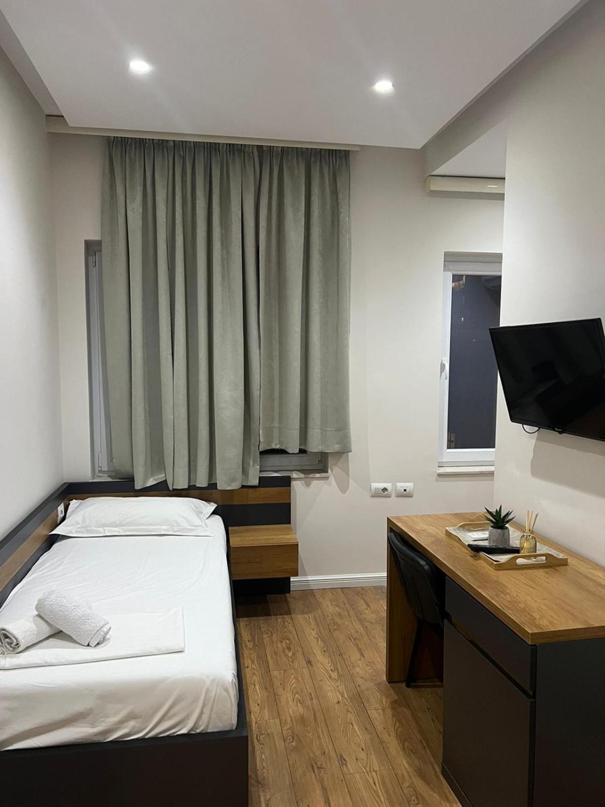 Urban Room 5 Тирана Екстер'єр фото