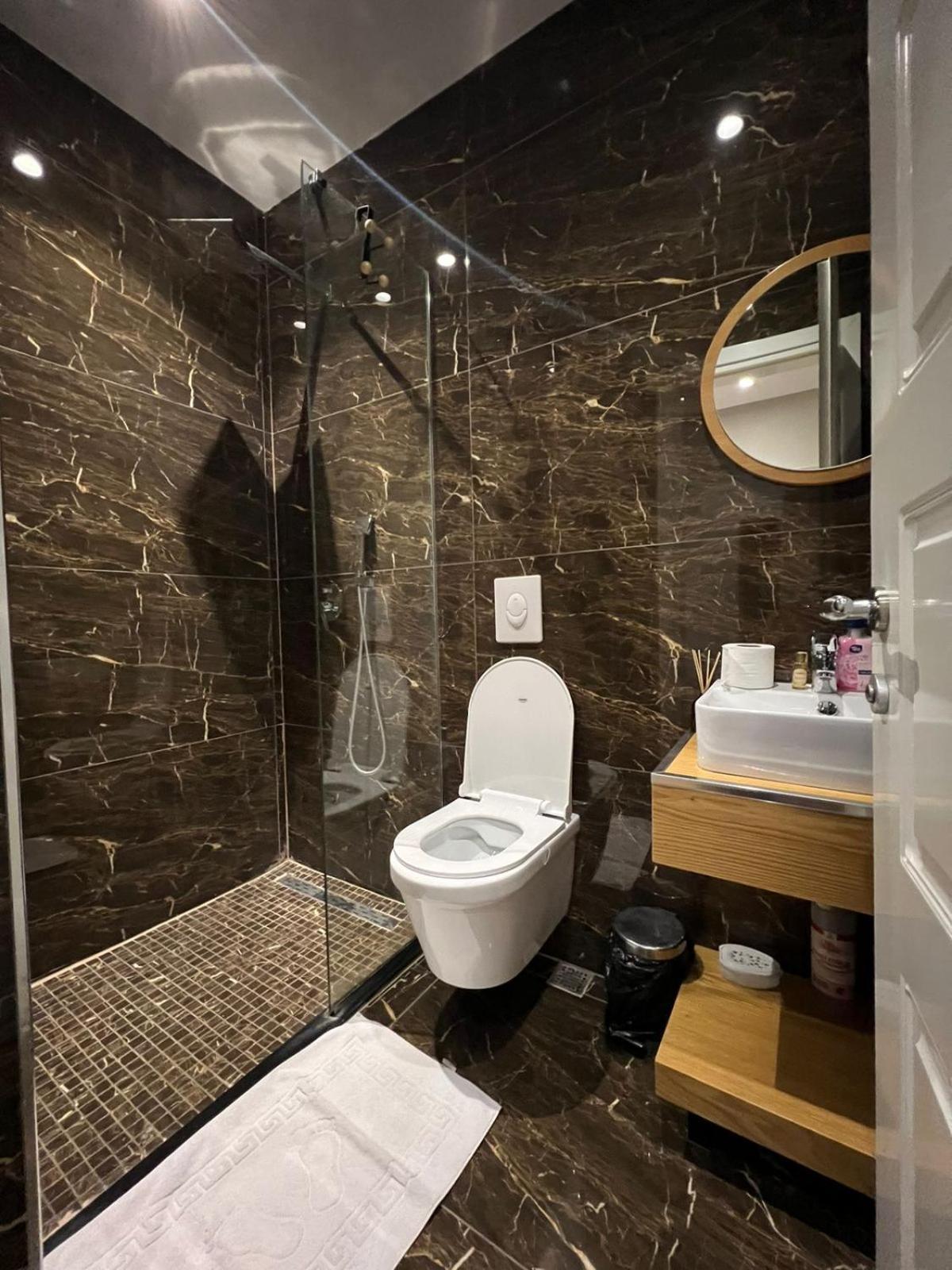Urban Room 5 Тирана Екстер'єр фото