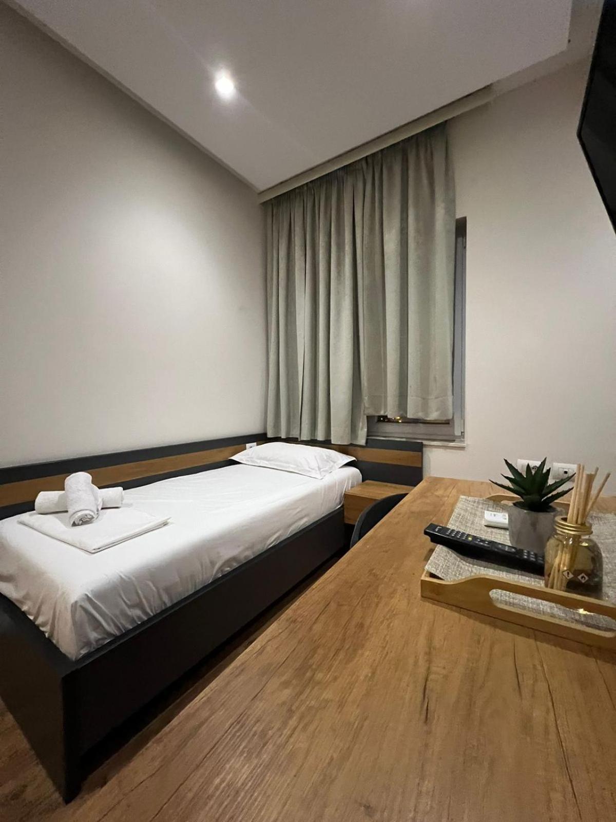 Urban Room 5 Тирана Екстер'єр фото