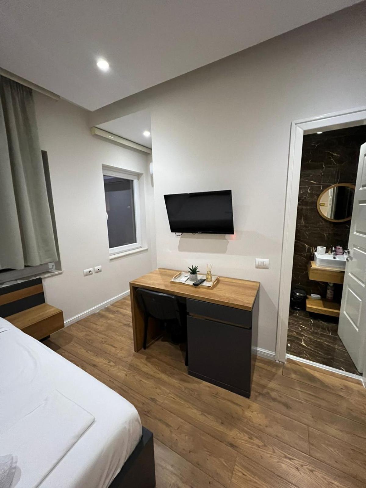 Urban Room 5 Тирана Екстер'єр фото